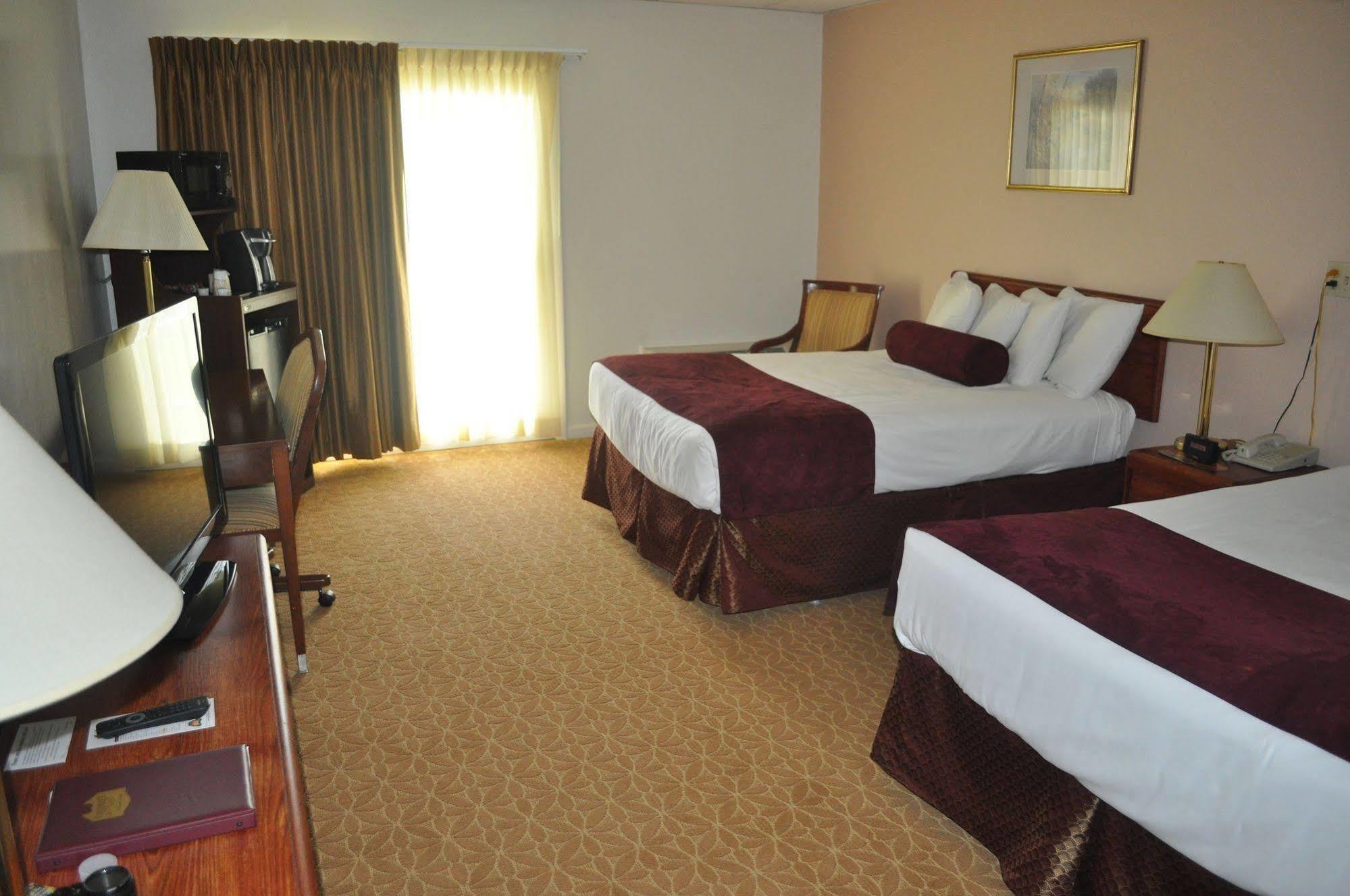 University Inn Academic Suites Orono Exterior photo